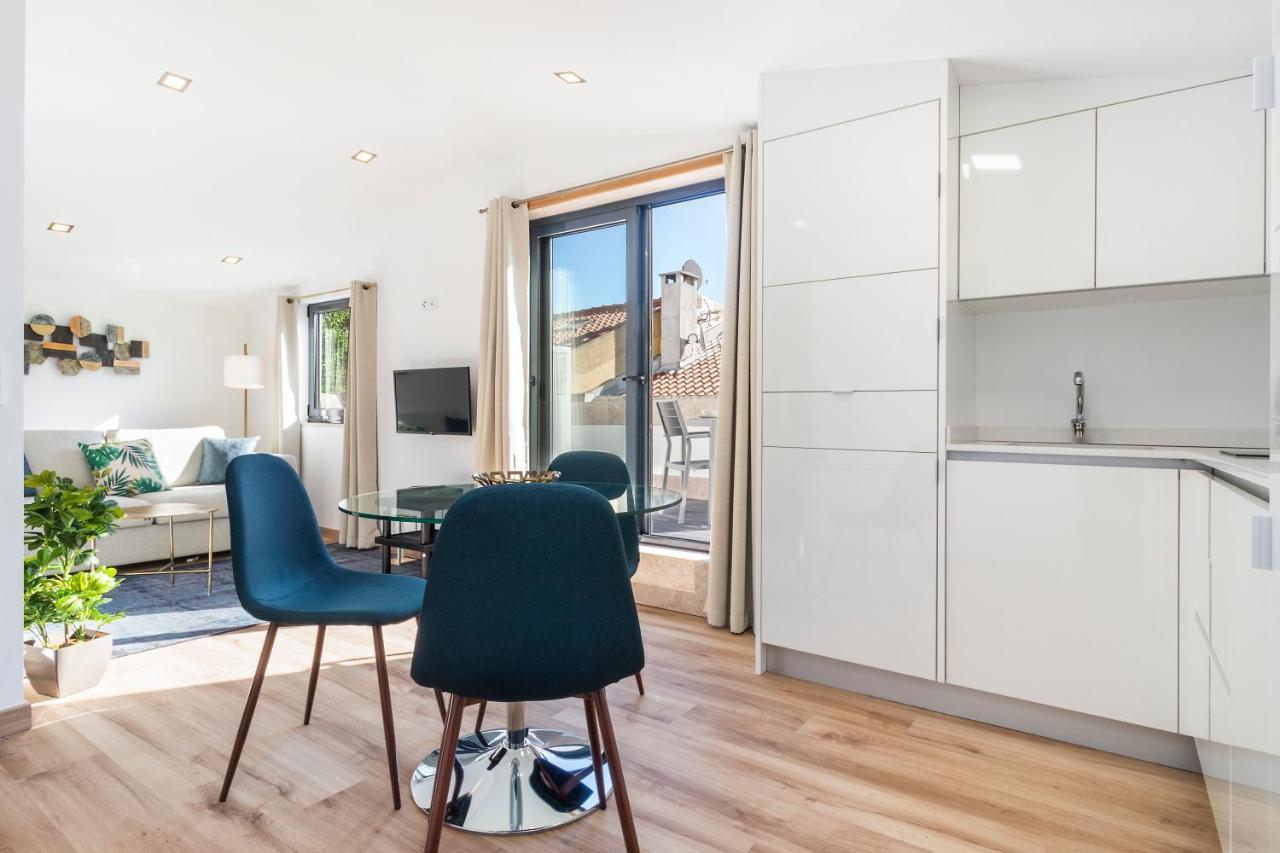 Perfect 1 Bed In Chiado With Terrace And Aircon Leilighet Lisboa Eksteriør bilde