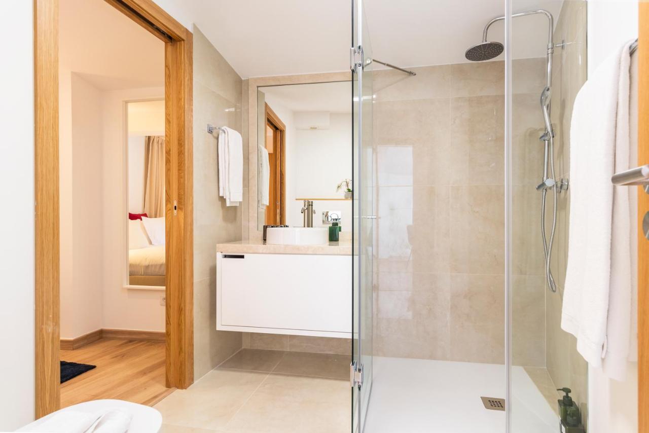 Perfect 1 Bed In Chiado With Terrace And Aircon Leilighet Lisboa Eksteriør bilde