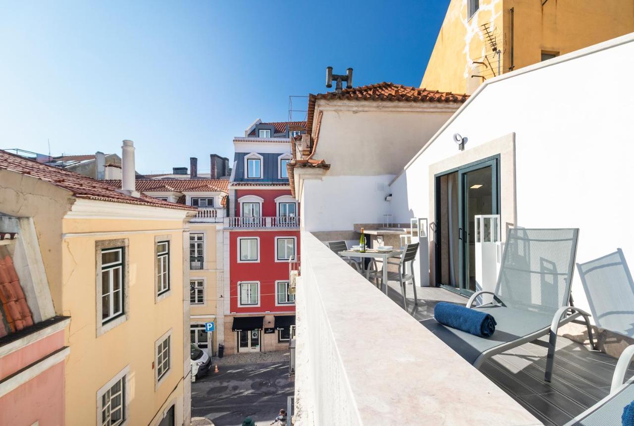 Perfect 1 Bed In Chiado With Terrace And Aircon Leilighet Lisboa Eksteriør bilde